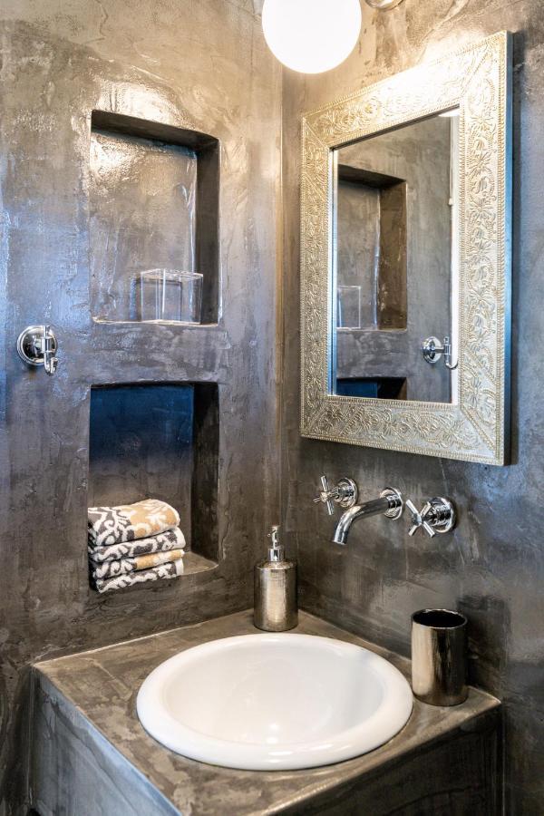 Daphne'S Lux Villa Paraspori  Luaran gambar