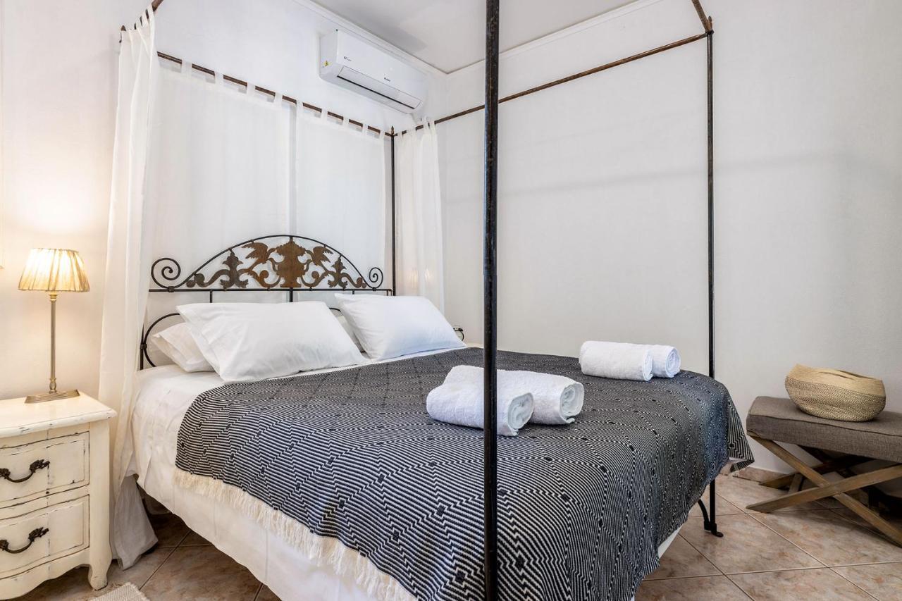 Daphne'S Lux Villa Paraspori  Luaran gambar