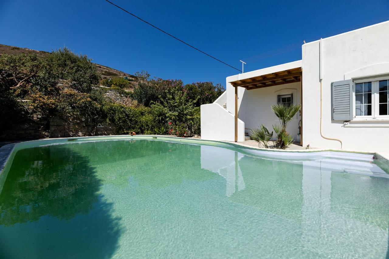 Daphne'S Lux Villa Paraspori  Luaran gambar