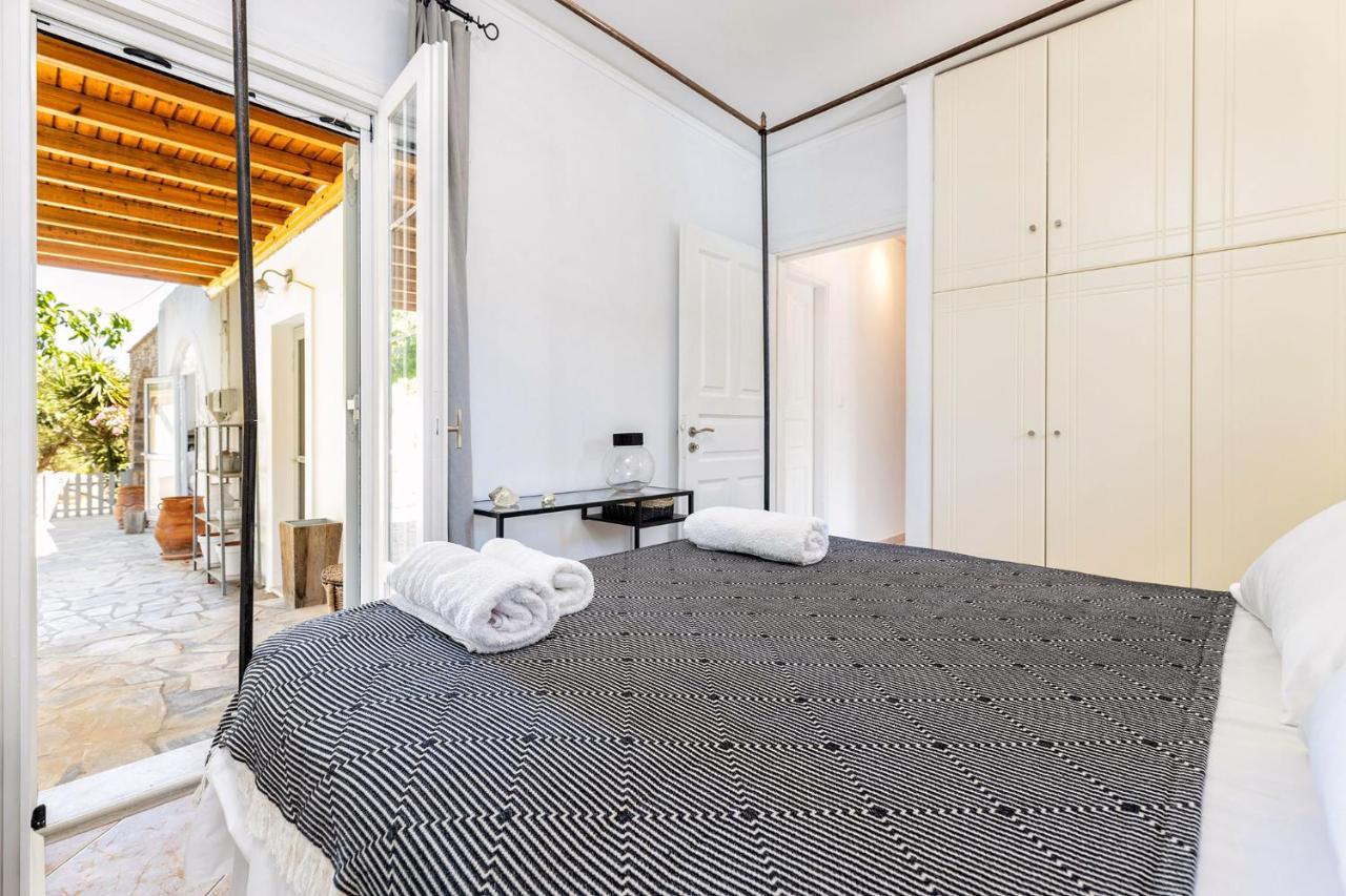 Daphne'S Lux Villa Paraspori  Luaran gambar