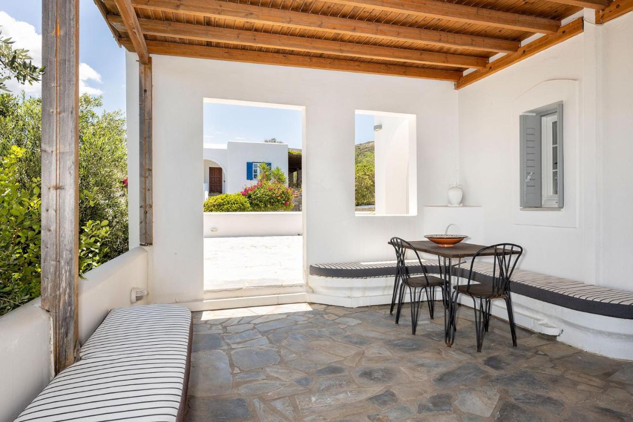 Daphne'S Lux Villa Paraspori  Luaran gambar