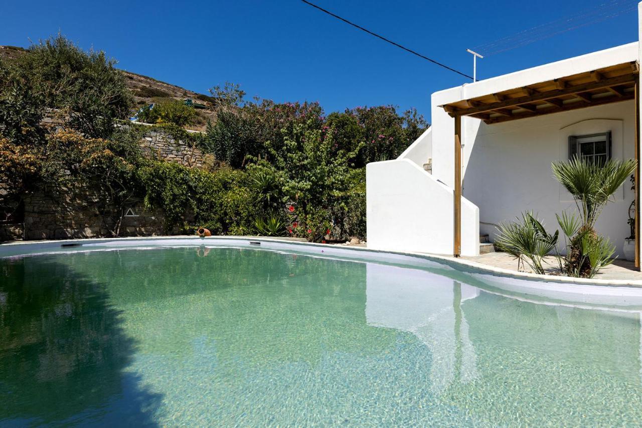 Daphne'S Lux Villa Paraspori  Luaran gambar